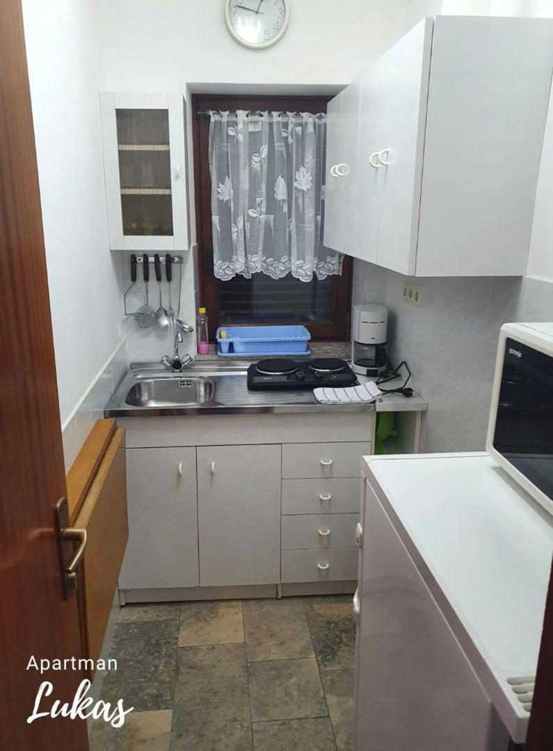 Apartmani Mazzarolli Jadranovo Δωμάτιο φωτογραφία